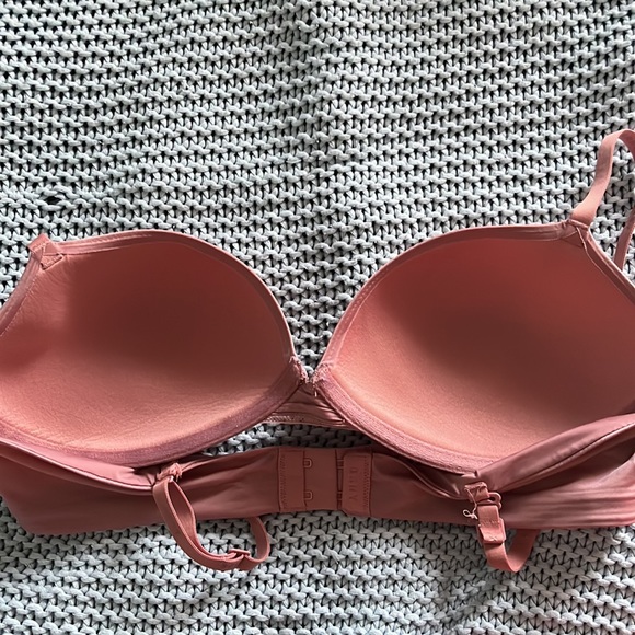 DKNY Peachy Pink Bra 🍑 - Picture 4 of 4
